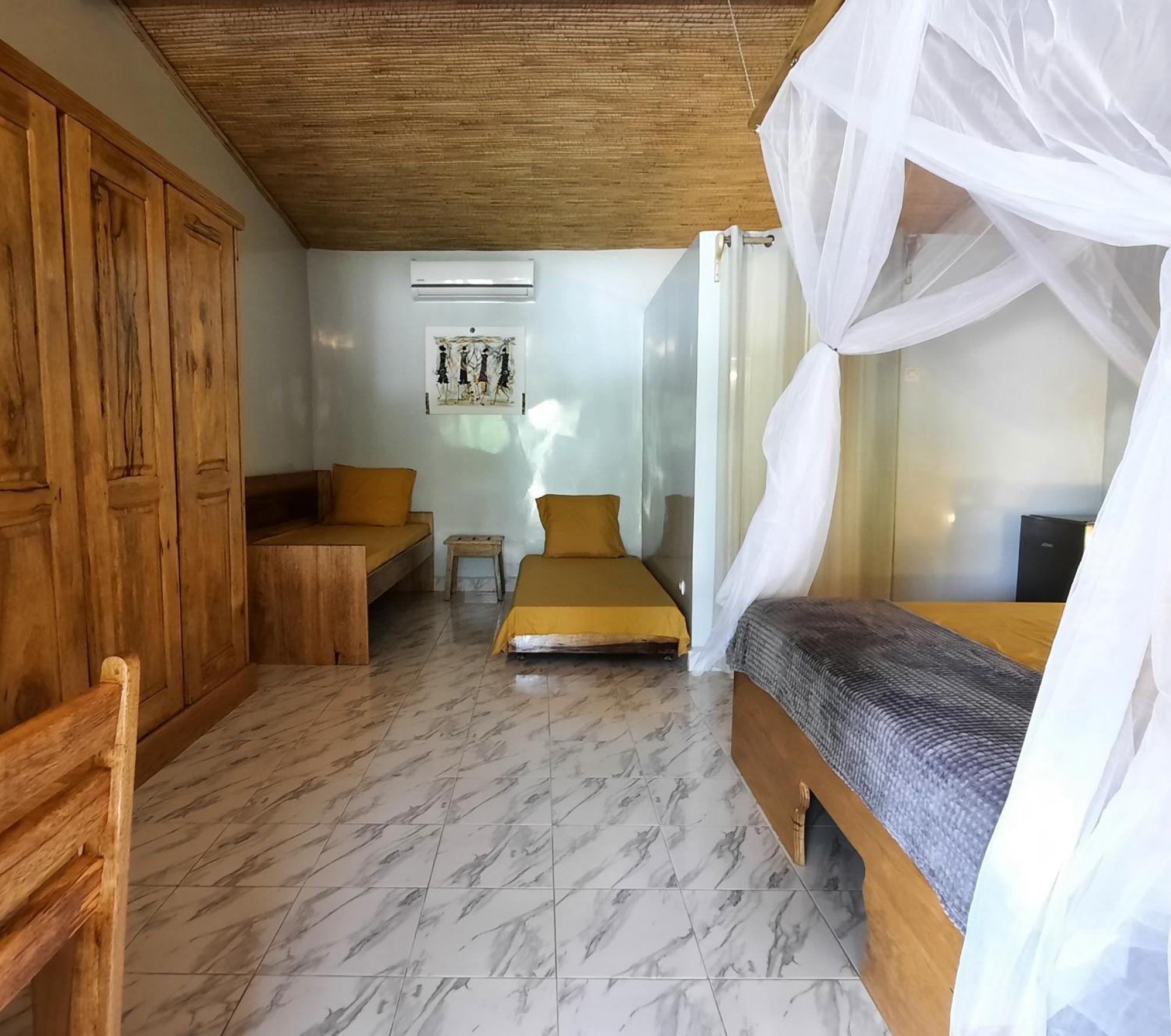 Bed and Breakfast Chez Nous Chez Vous Toubakouta Esterno foto